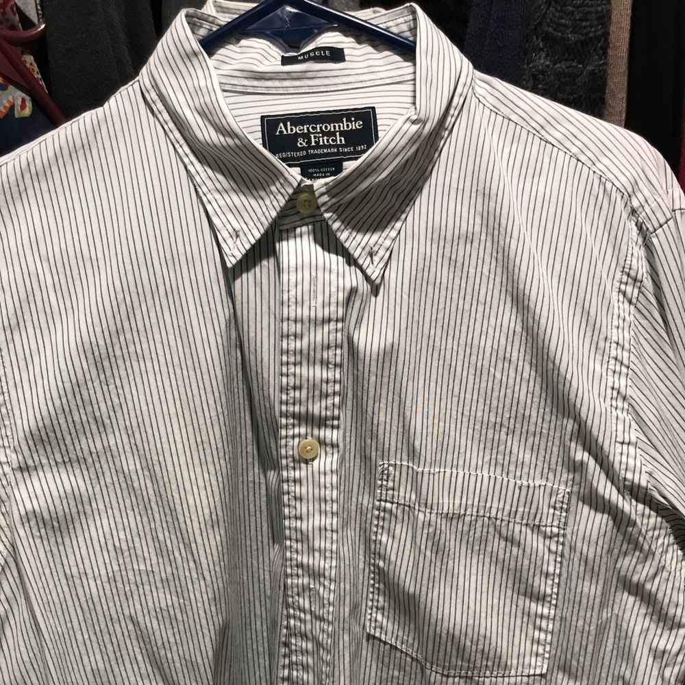 Men’s Abercrombie button down
